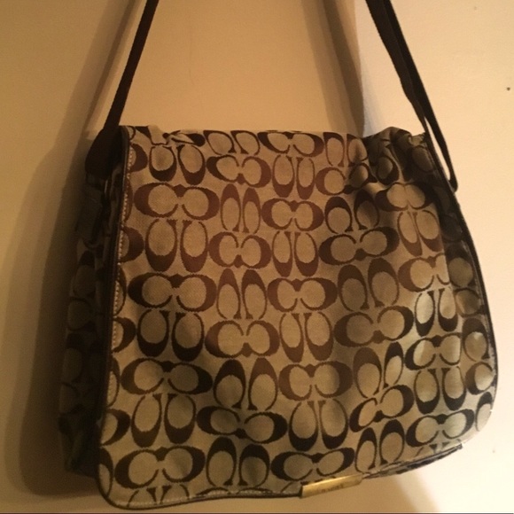 Authentic Coach Signature Laptop Messenger Bag - Picture 1 of 9